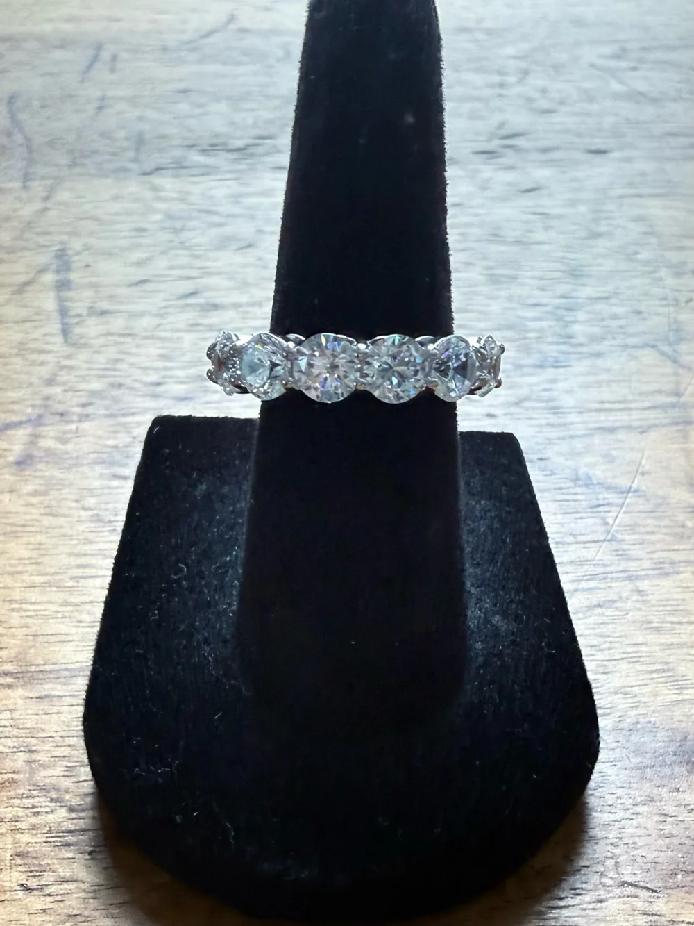 Sterling Silver 925 Cubic Zirconia 7-Stone Band Ring - Size 5